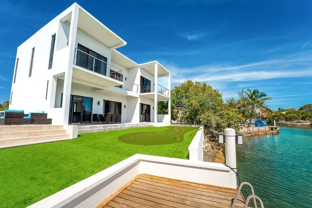 Balfour Villa Turtle Cove